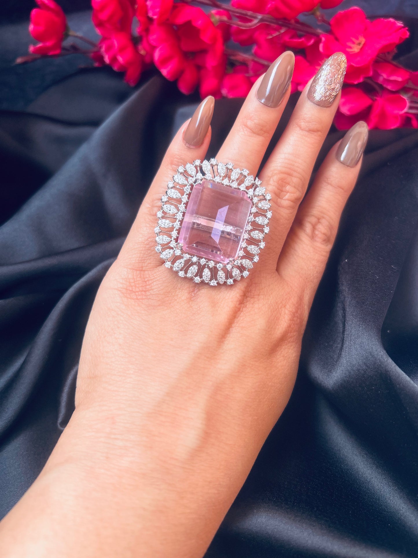 Prisha pink Ring