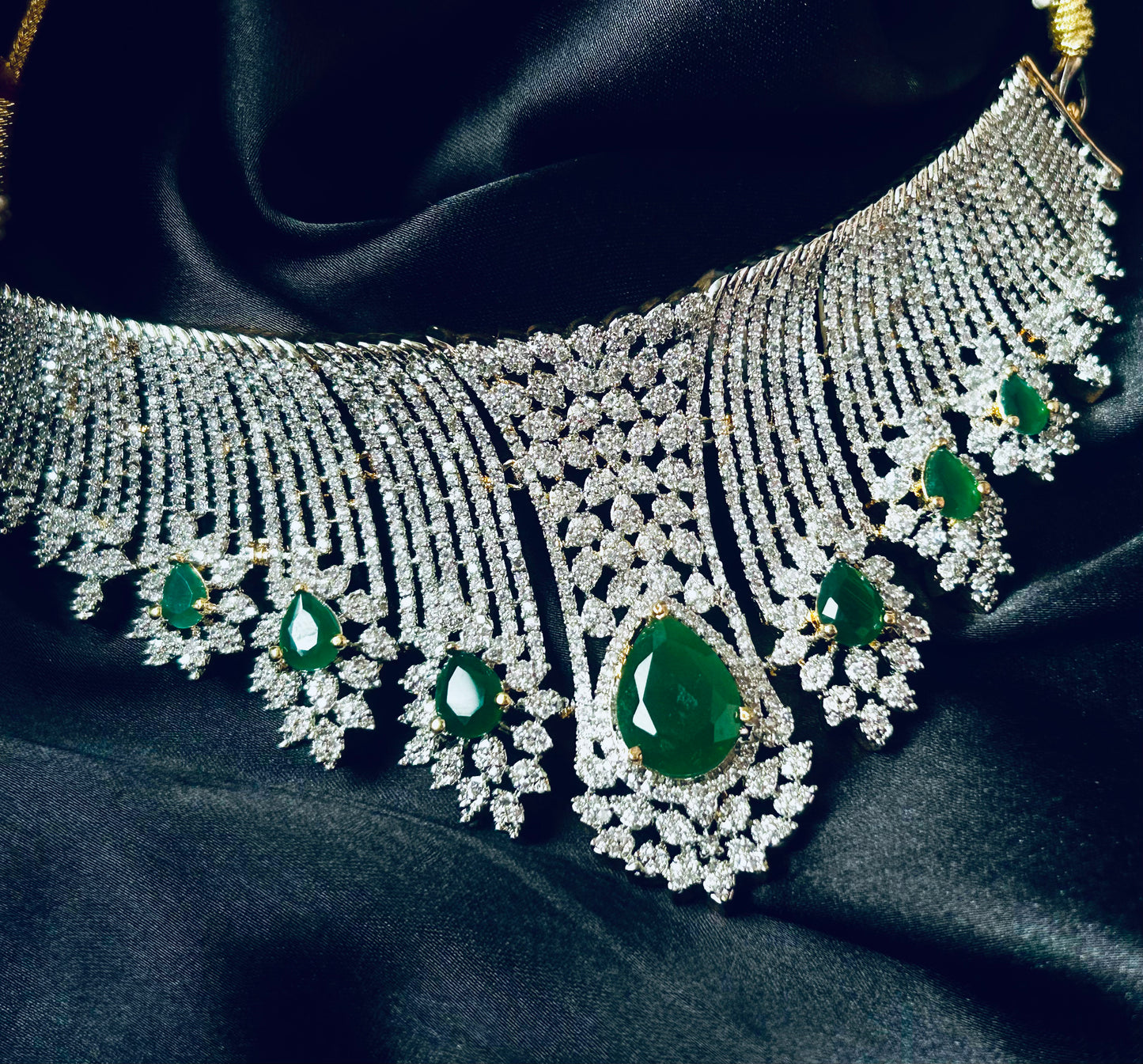 Vincy emerald necklace