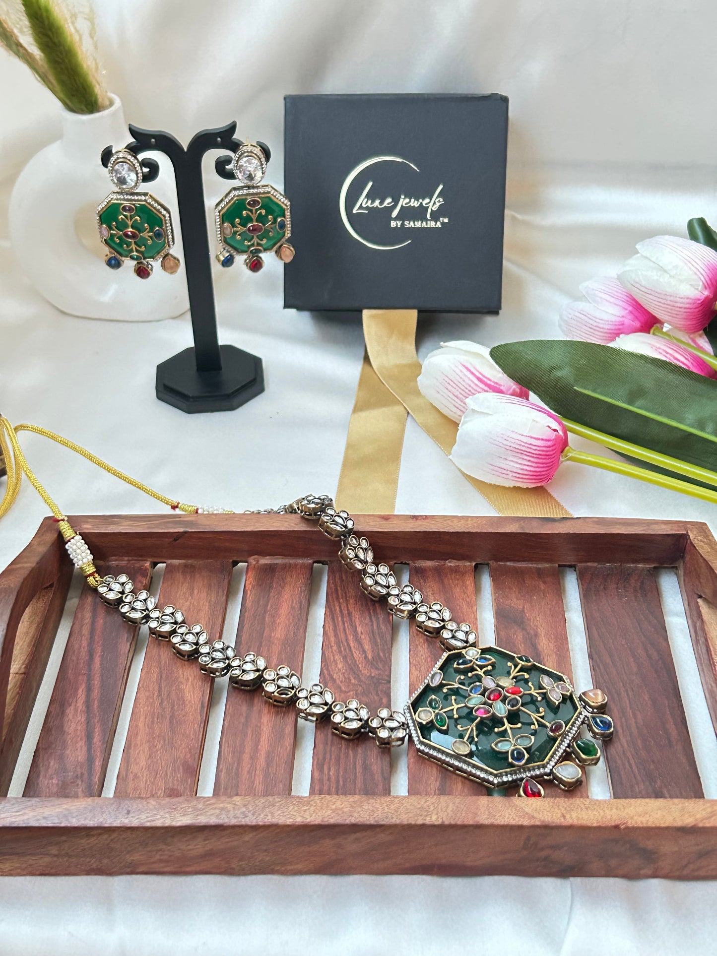 Gauranshi necklaceset