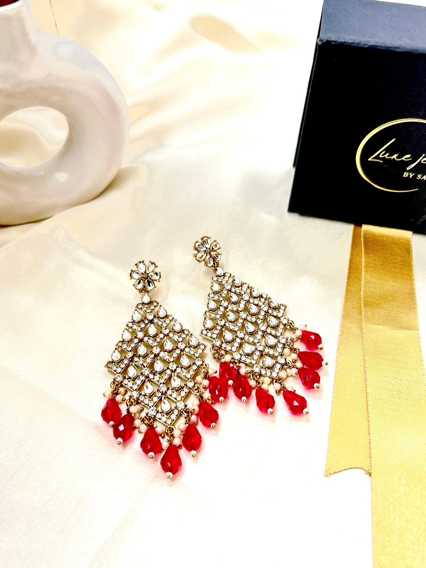 Shloka Red chandbalis