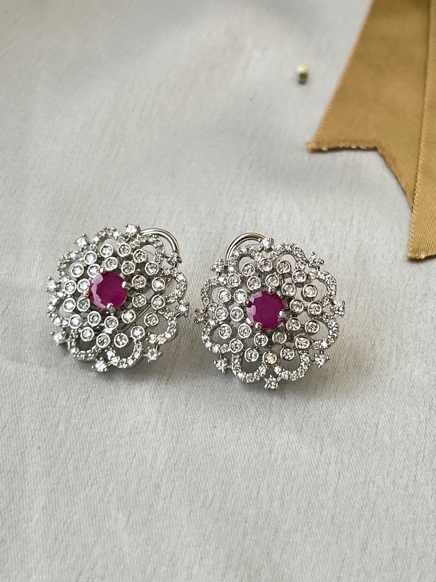Nensi magenta studs Earrings