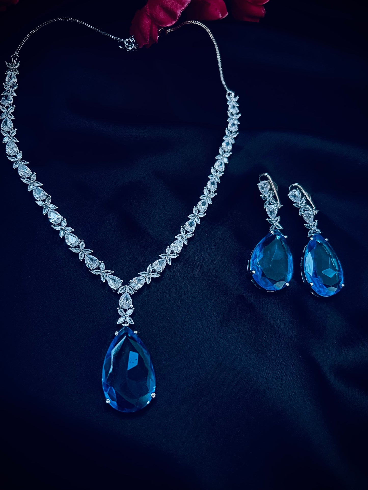 Deepika blue pendant necklace