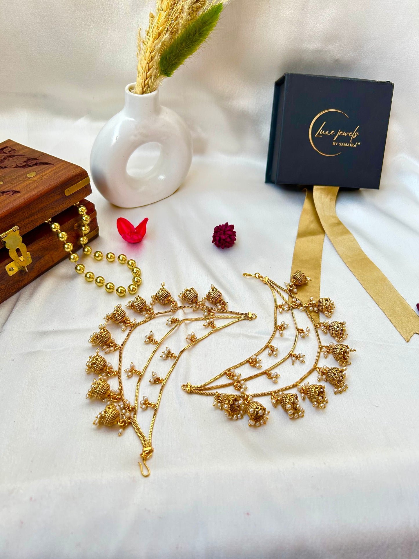Sanya Kaan Chain