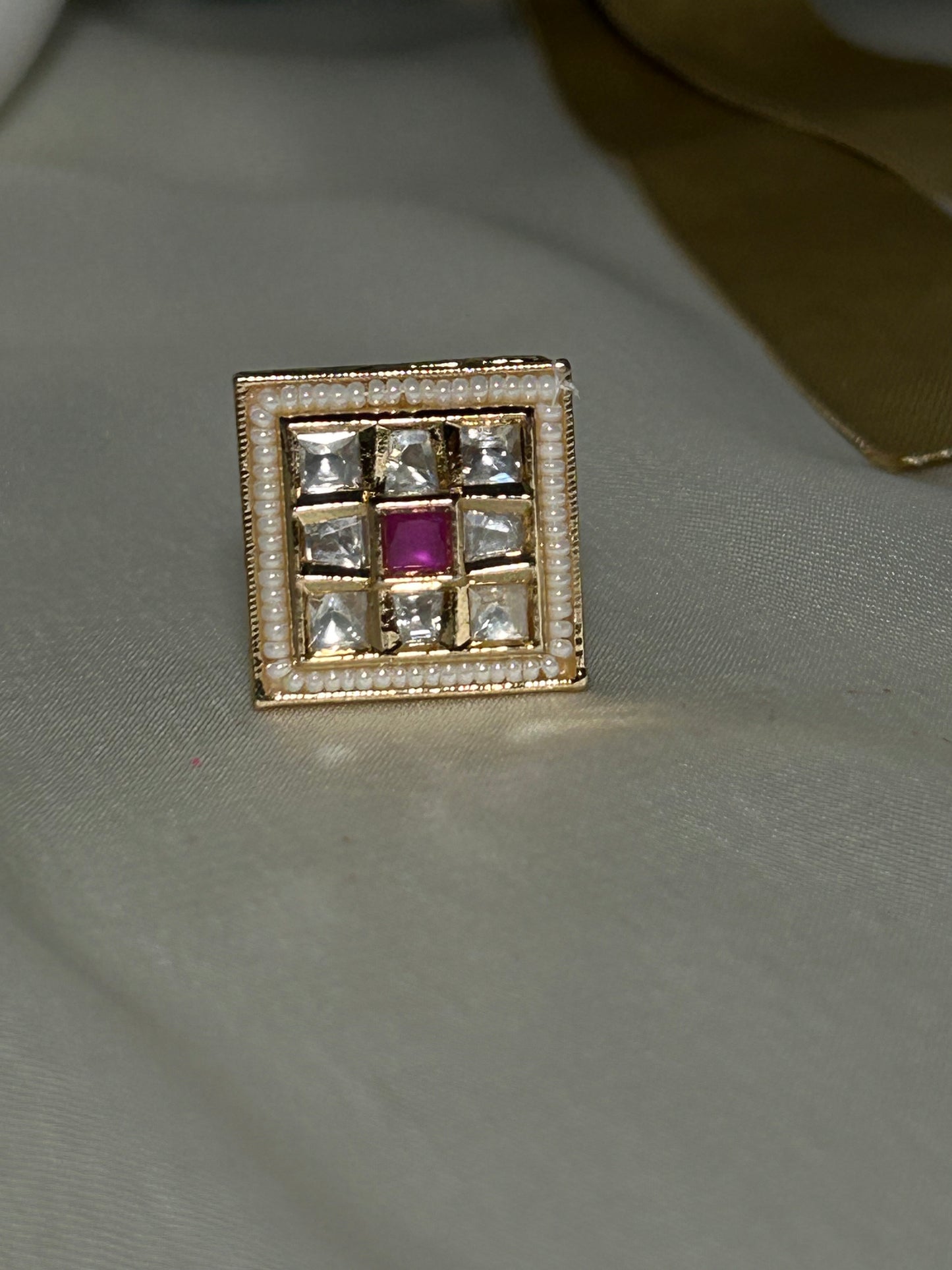Falak gold ring