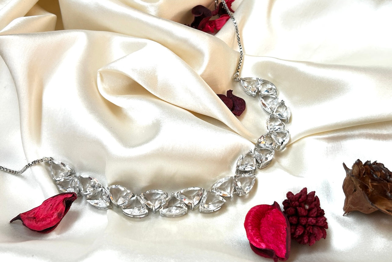 Sonali white necklace