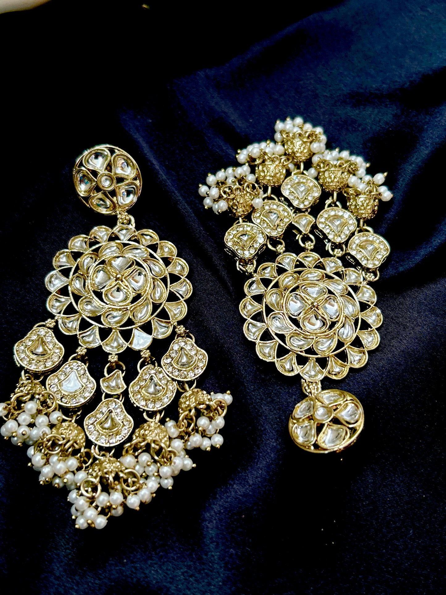 Nayra ivory Chandbali