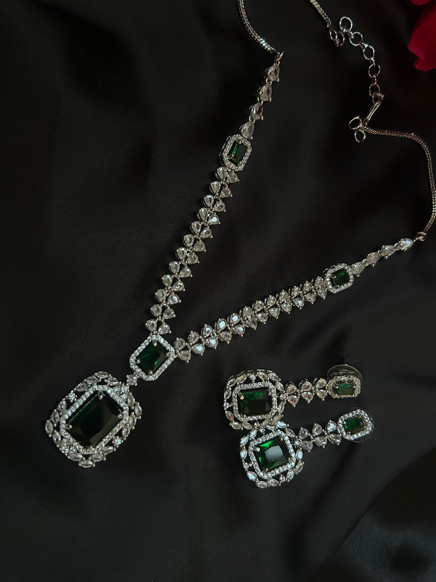Layla Emerald necklace
