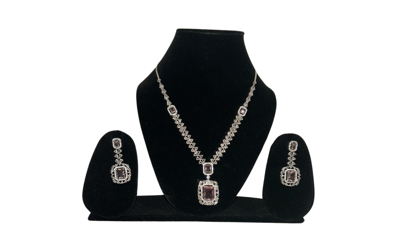 Layla pink necklace
