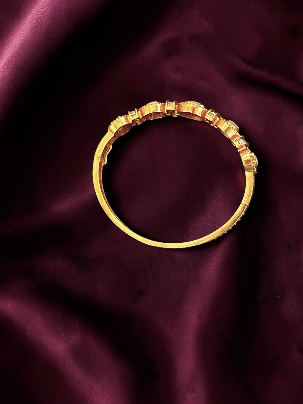 Amayra Golden Bracelet