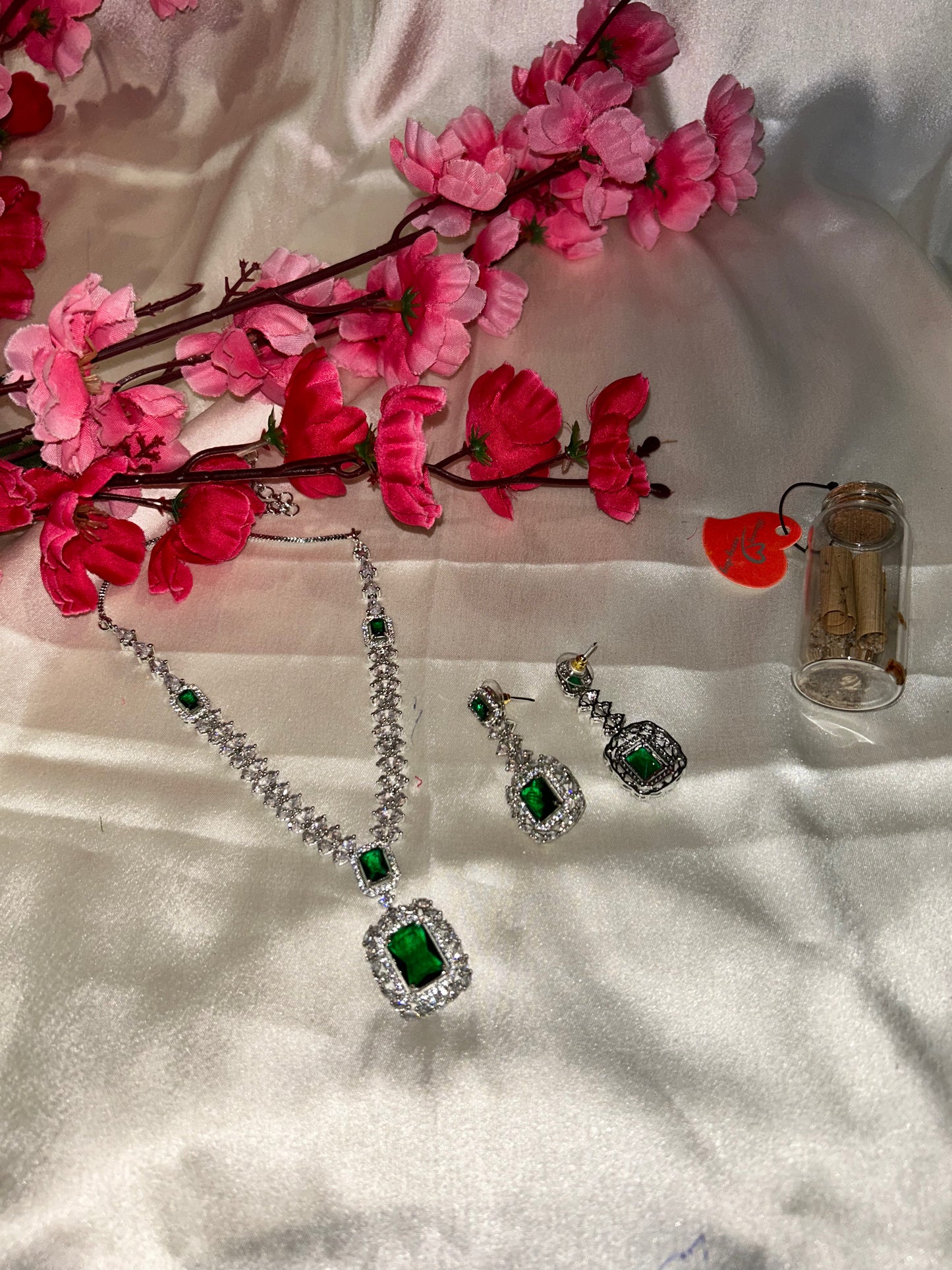 Layla Emerald necklace