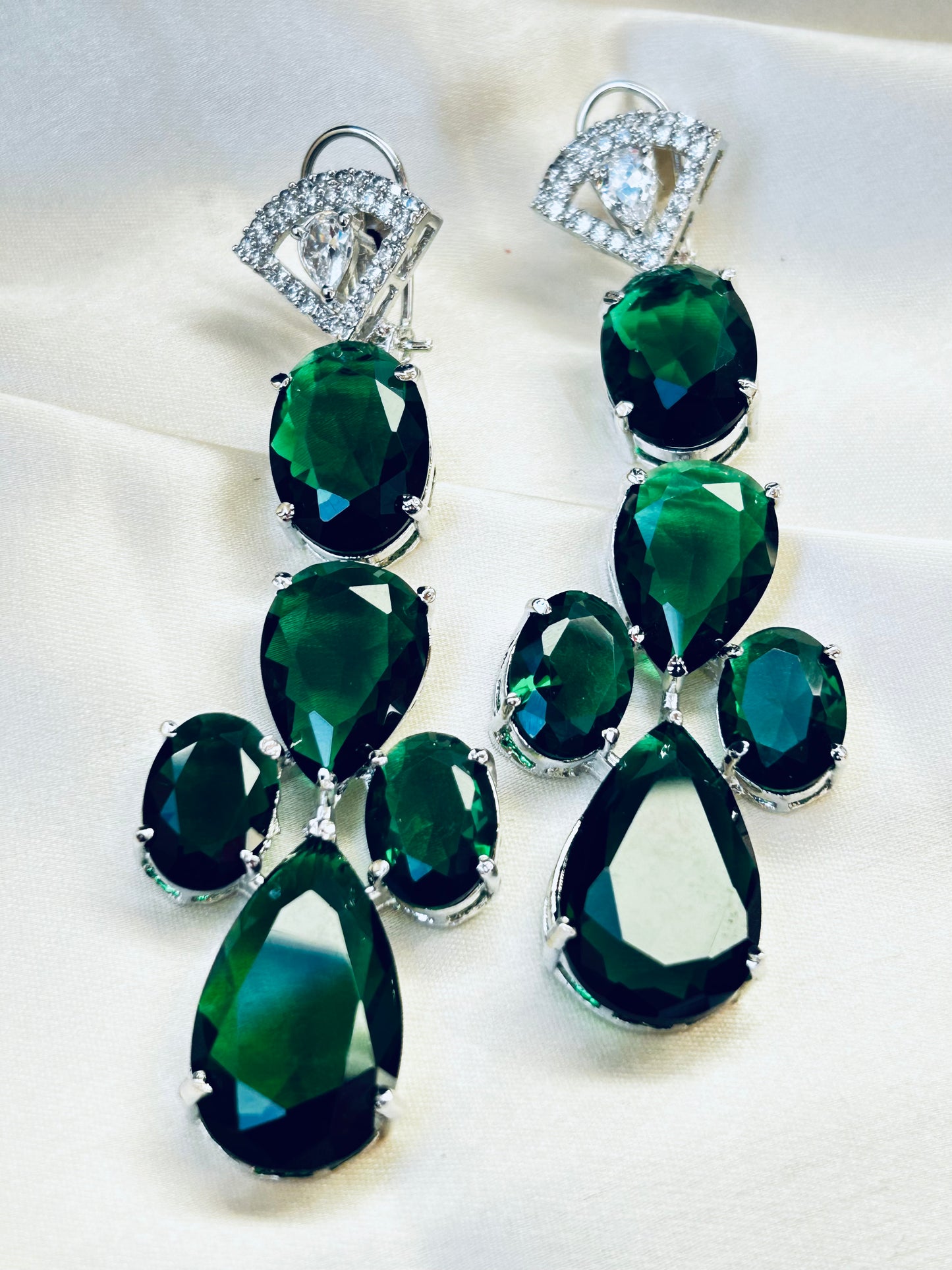 kiara necklace set