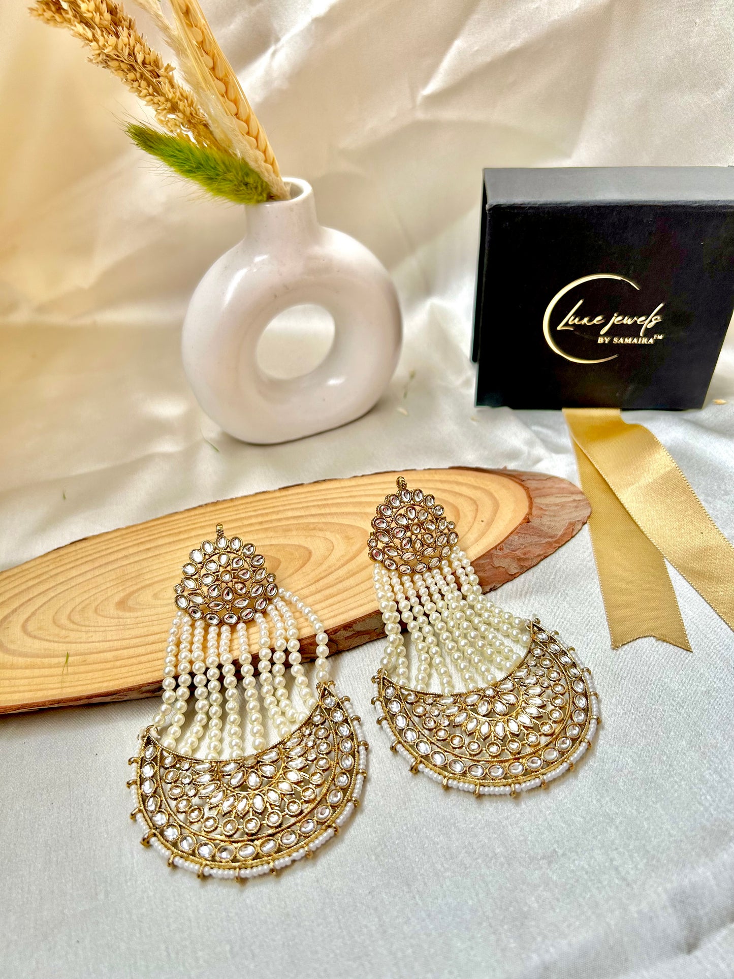 Keshavi Ivory Chandbali