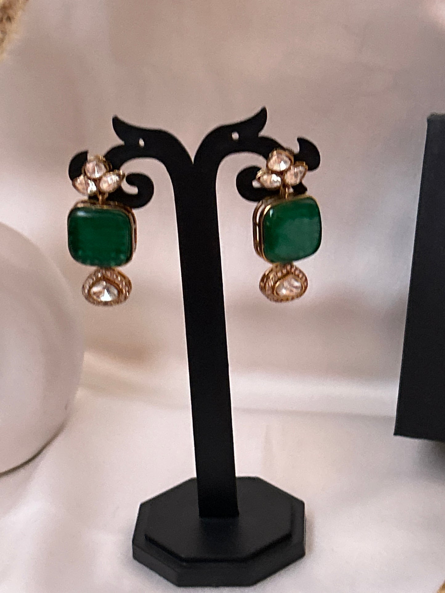 Emerald green kundan necklaceset