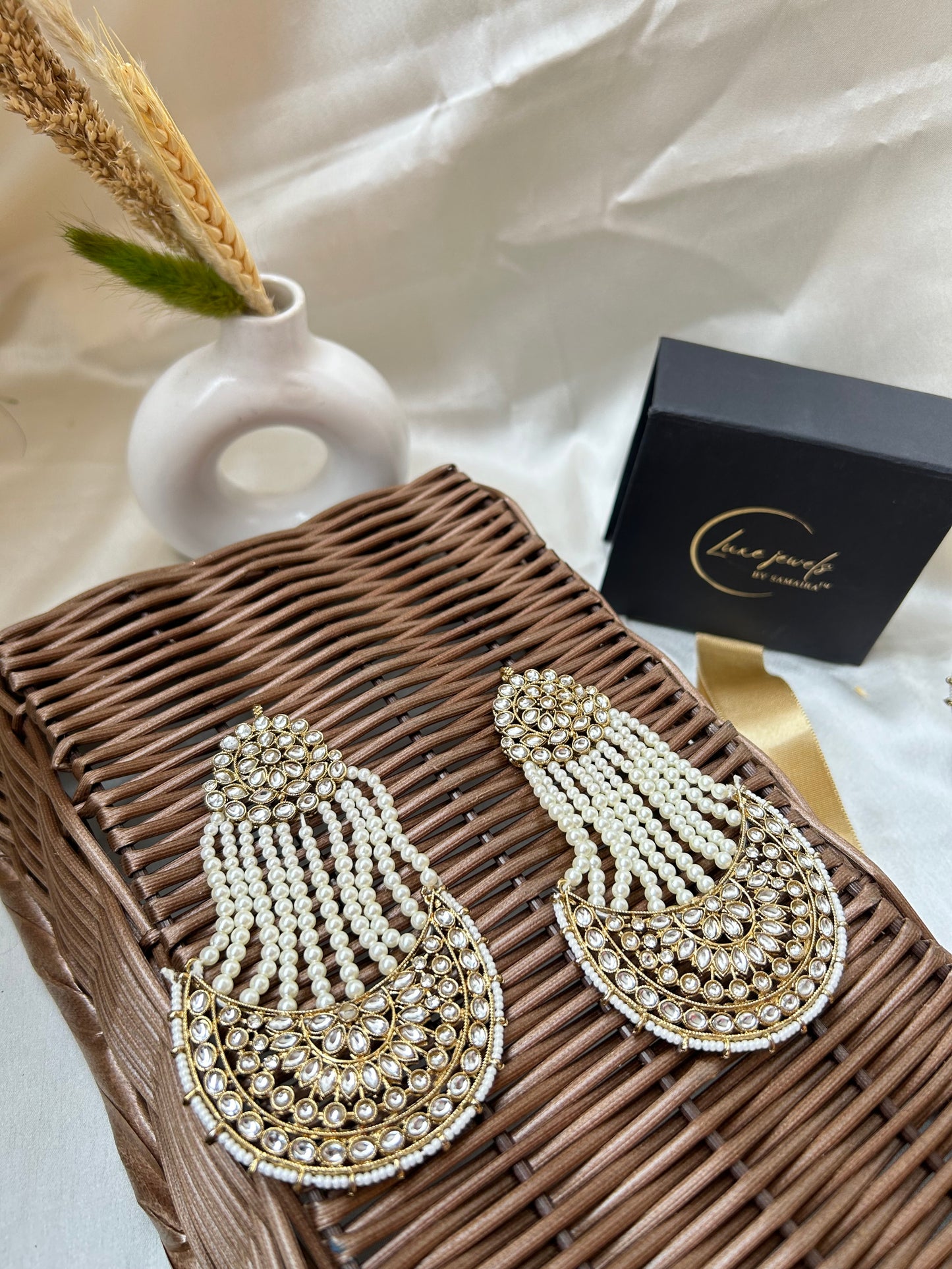 Keshavi Ivory Chandbali