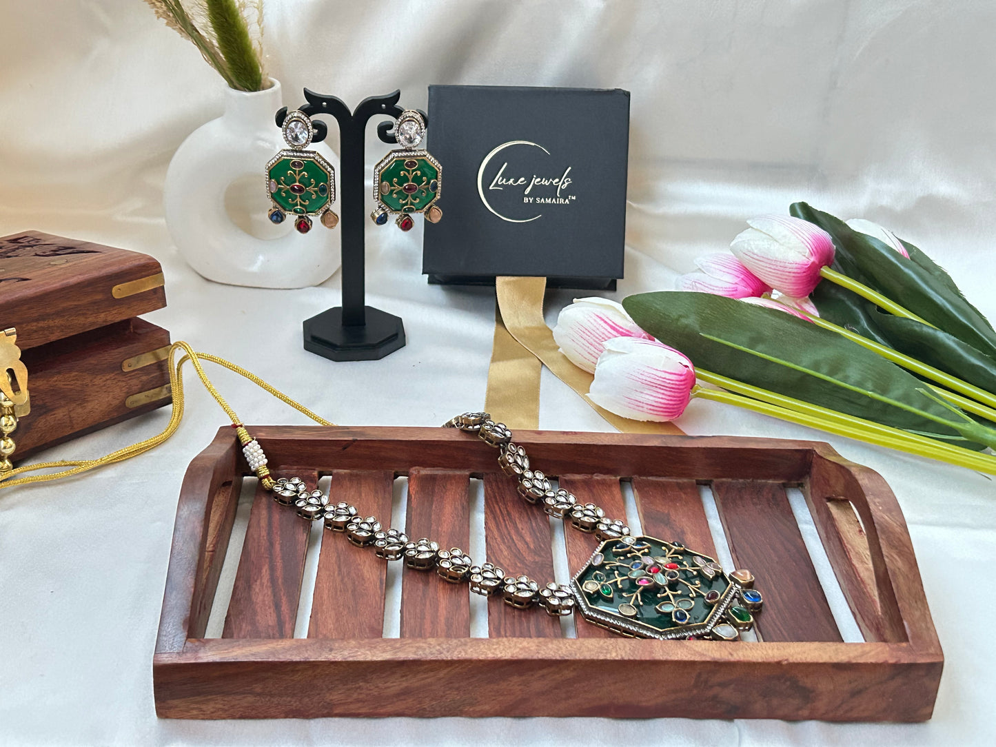 Gauranshi necklaceset