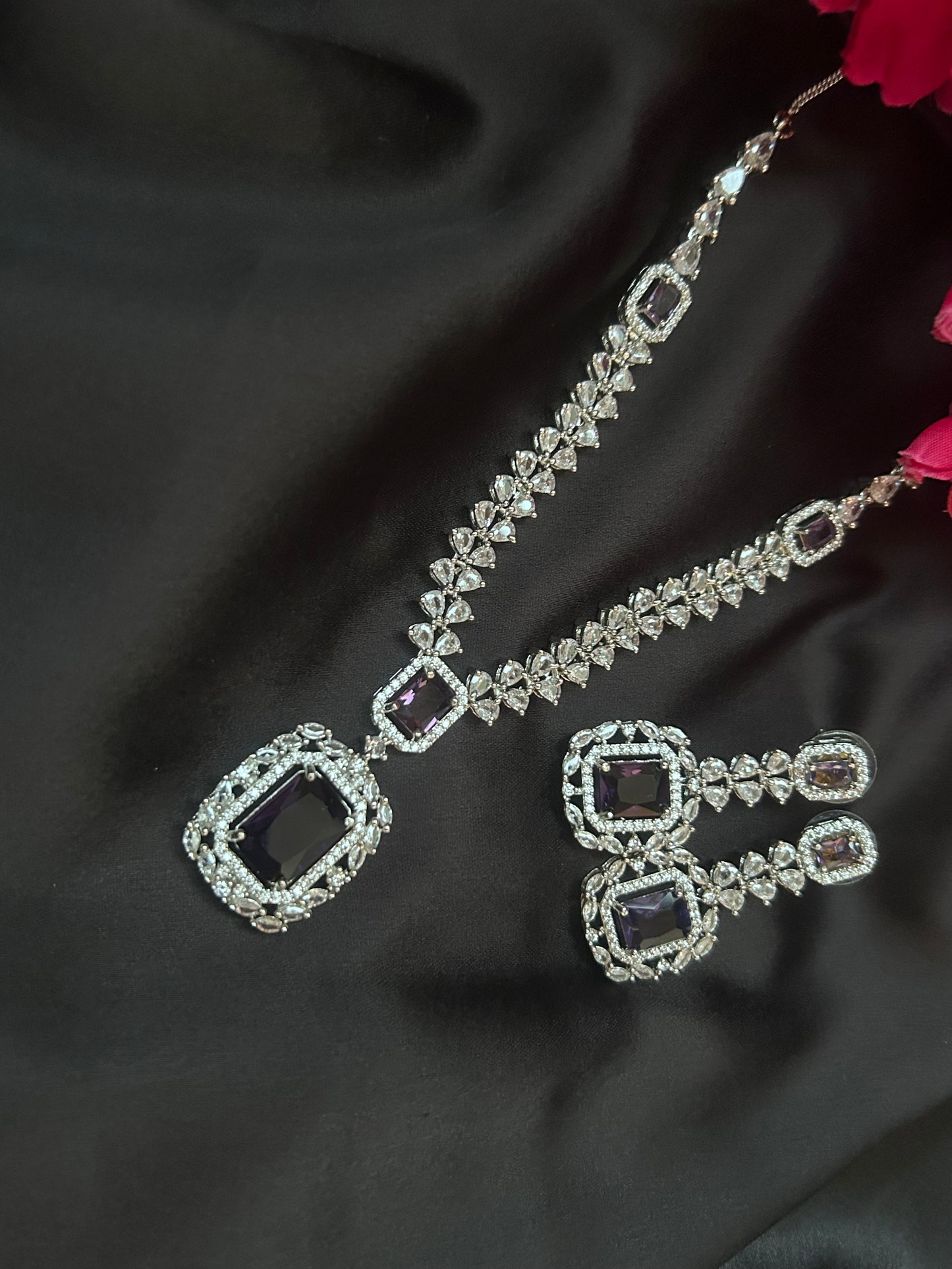 Layla purple necklace