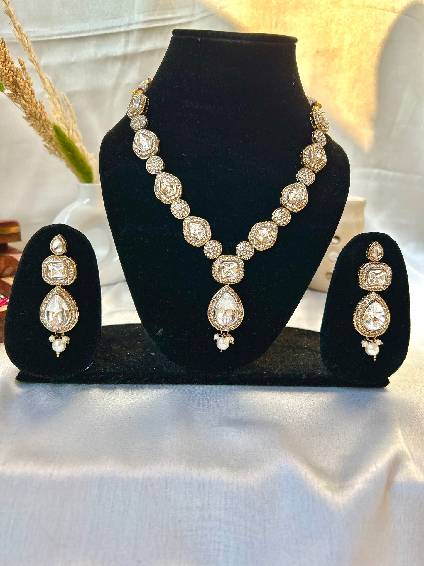 Ramya Red kundan necklace set
