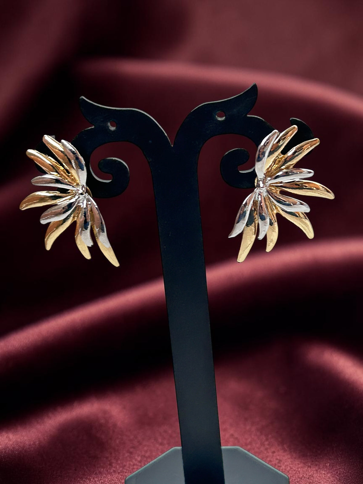Dual tone floral Earrings