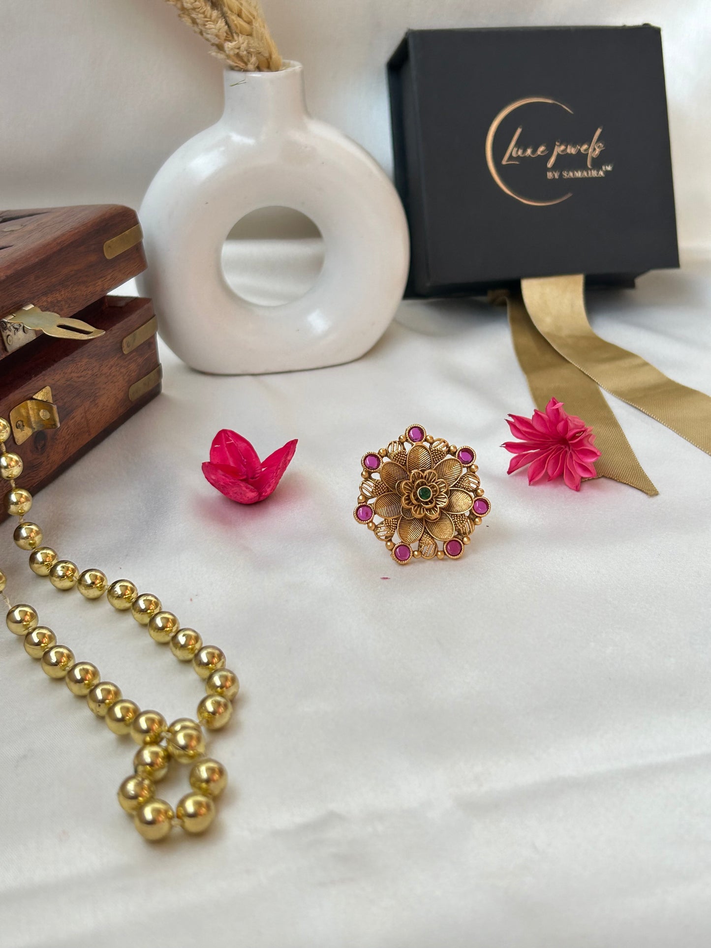 Unati Floral Ring