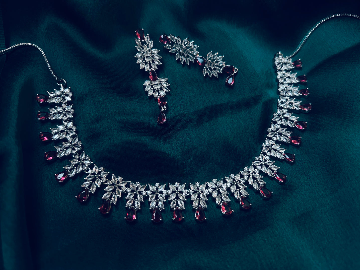 Maisha ruby choker