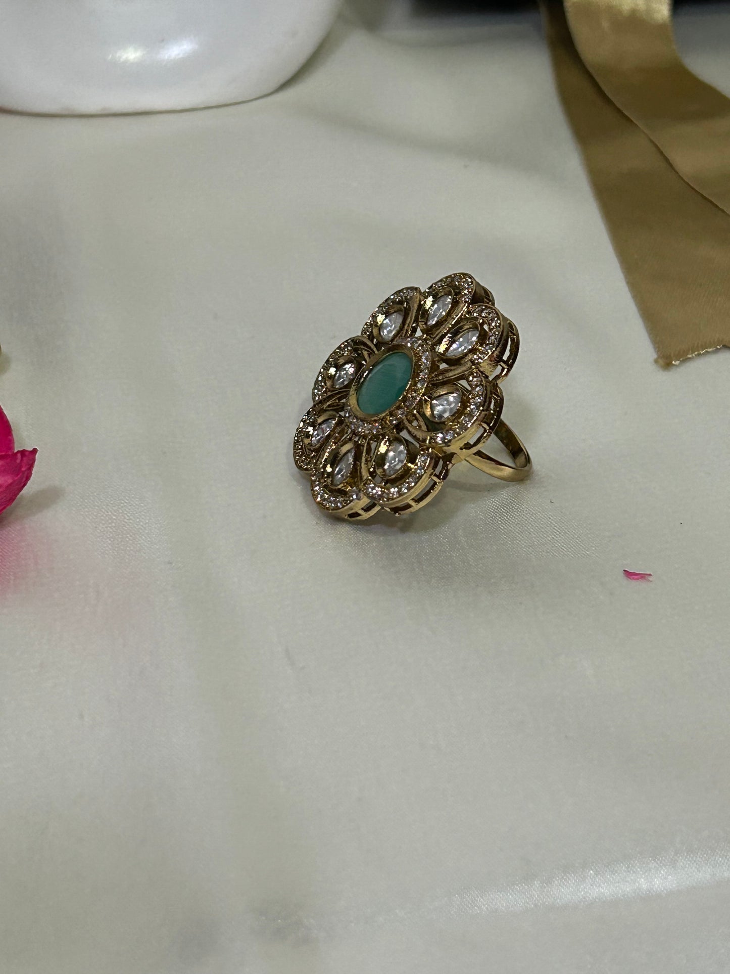 Mayra Blooming sea green Ring