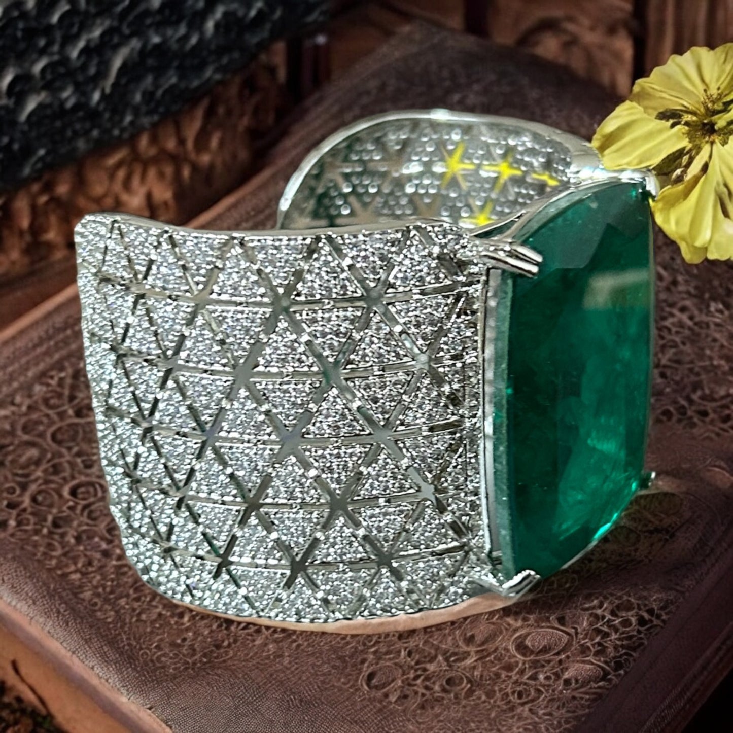 Luxe Green Doublet Stone Bracelet