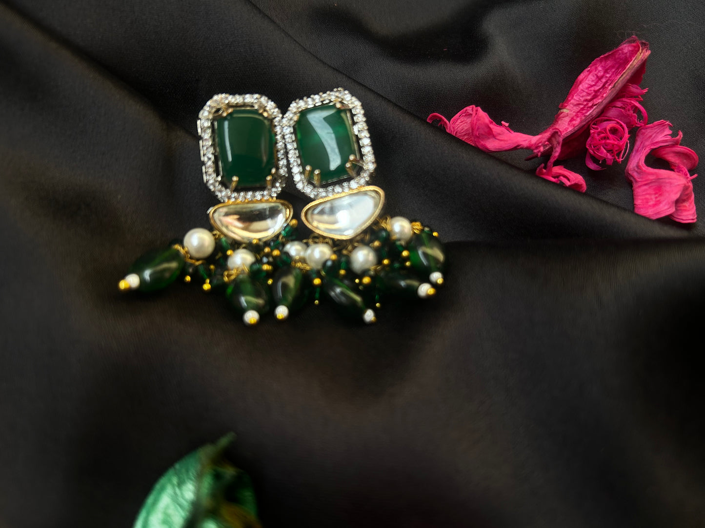 Vanisha emerald choker