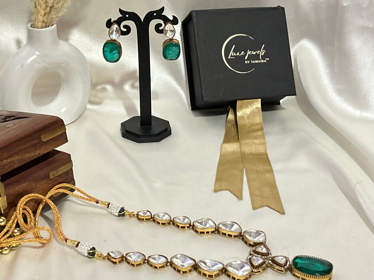 emerald green kundan necklaceset