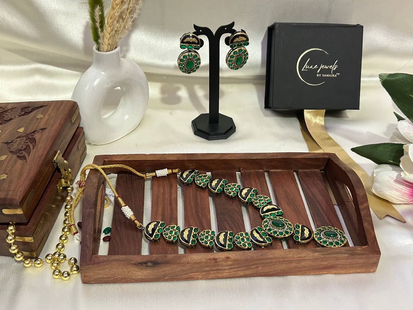 Tia emerald necklaceset