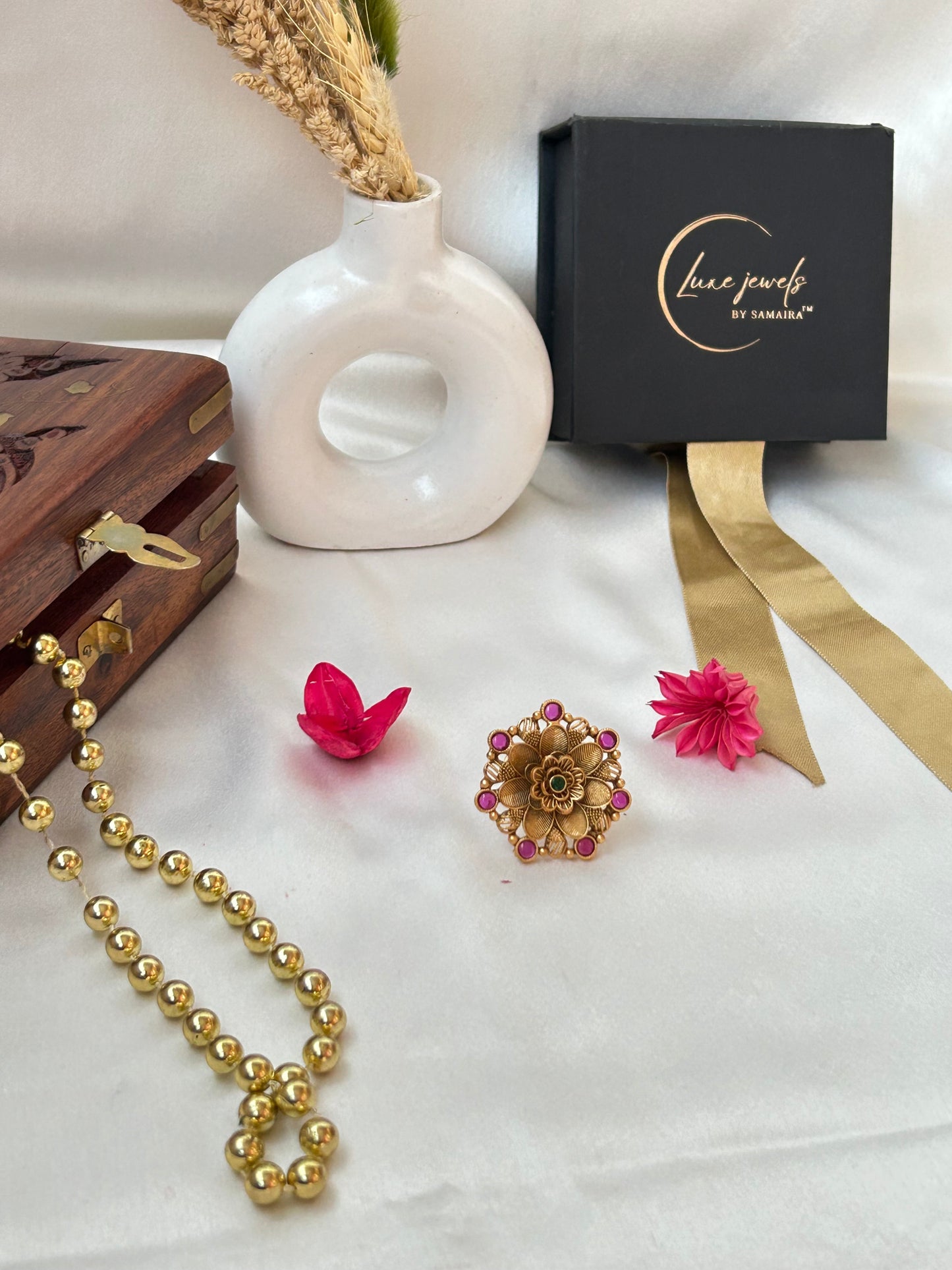 Unati Floral Ring
