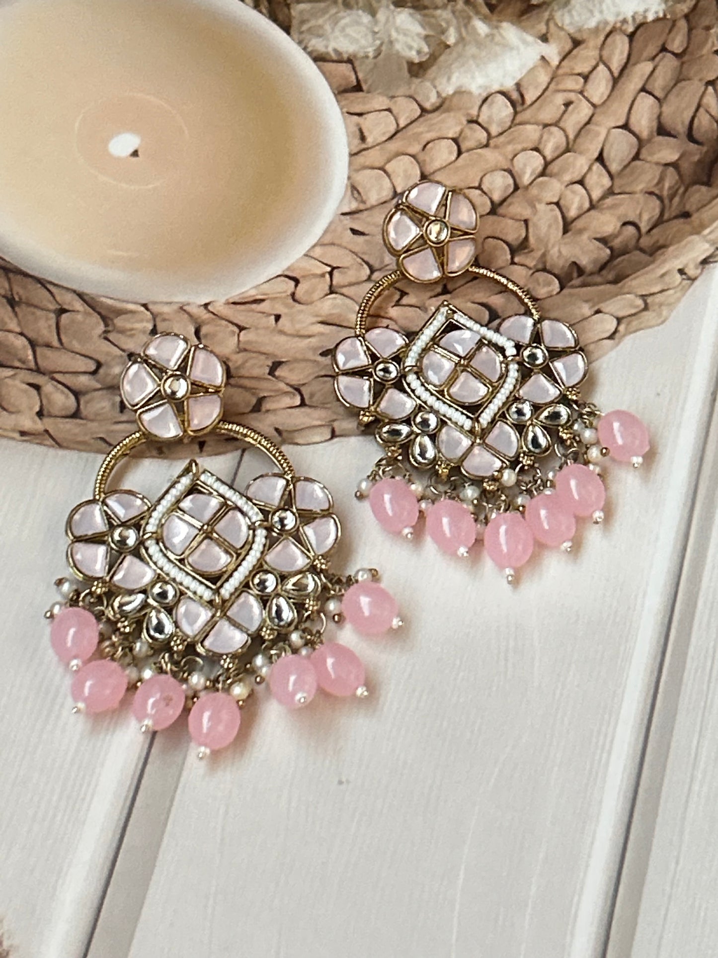 Sitara Pink chandbalis