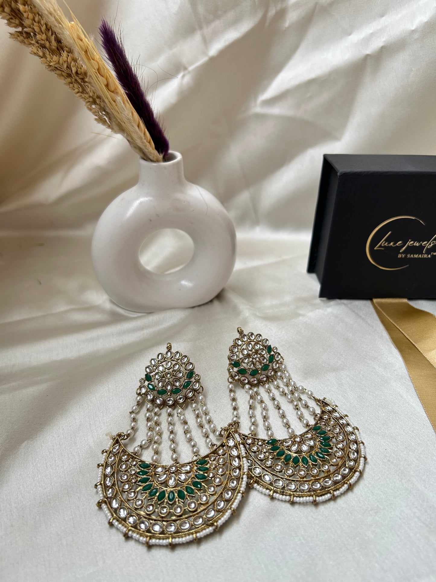 Keshavi Green Chandbali