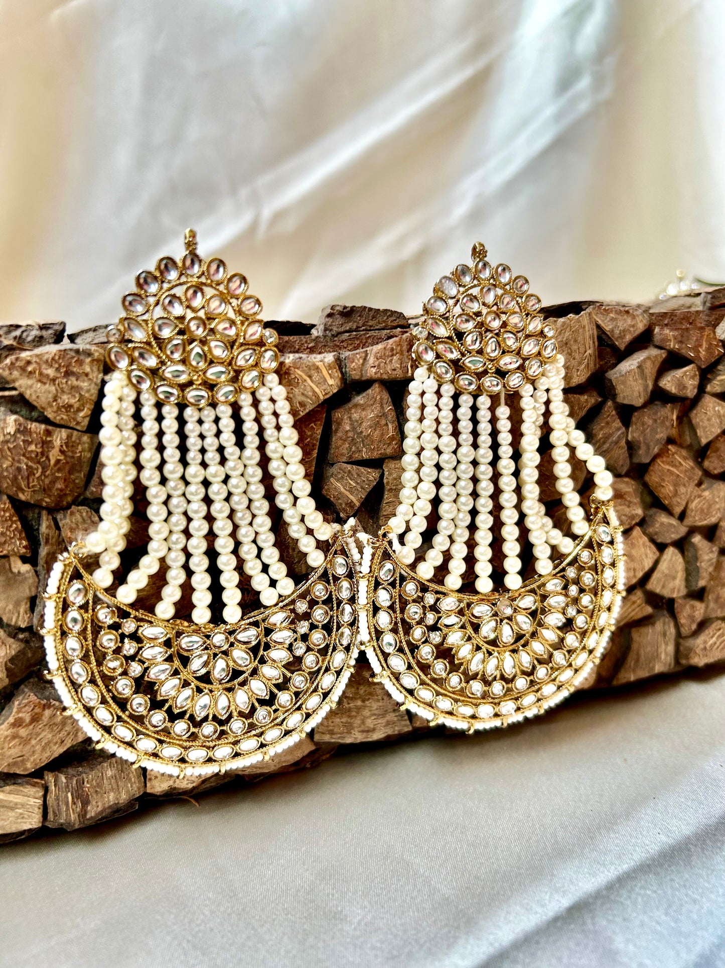 Keshavi Ivory Chandbali