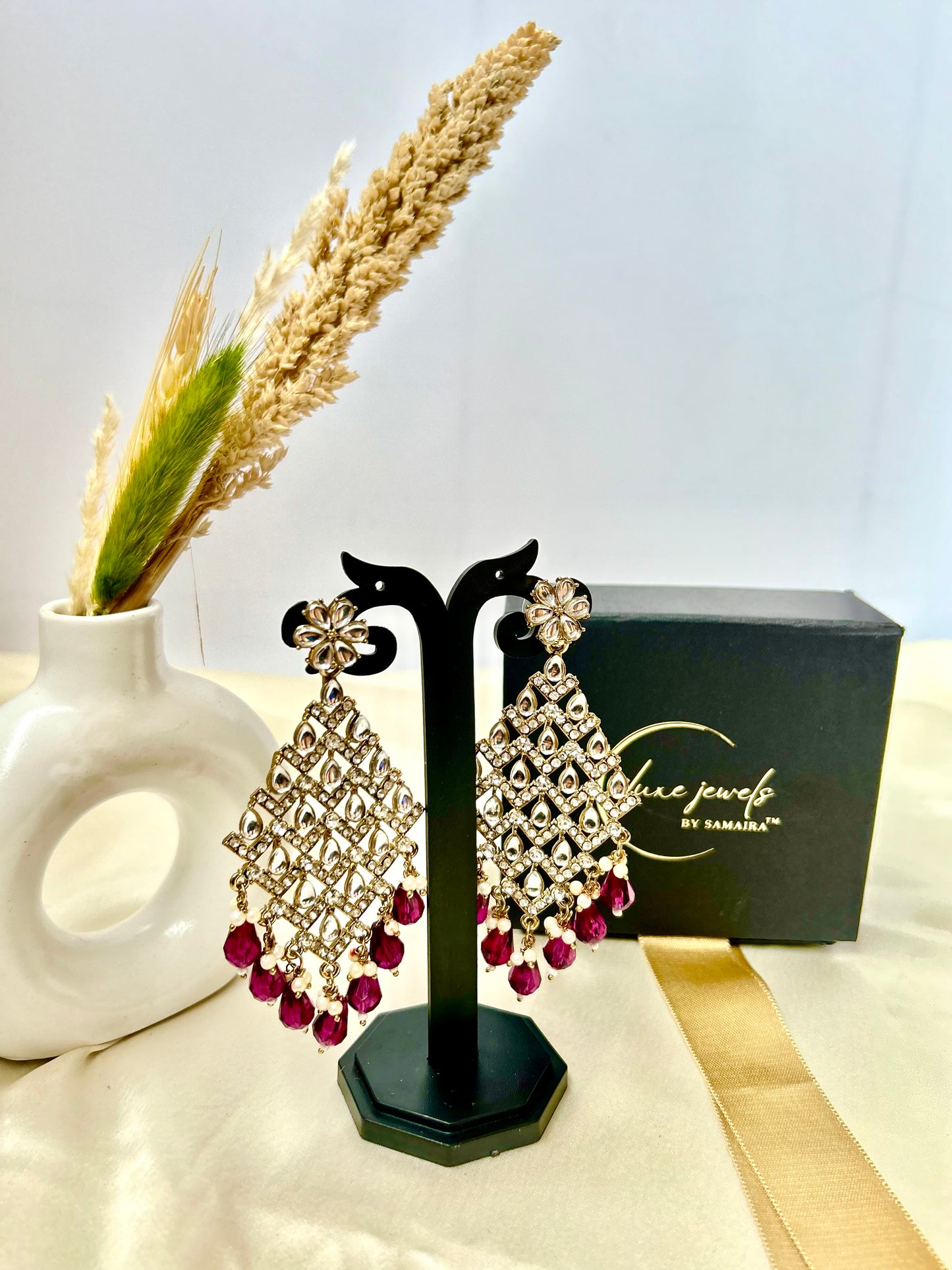 Shloka Maroon chandbalis