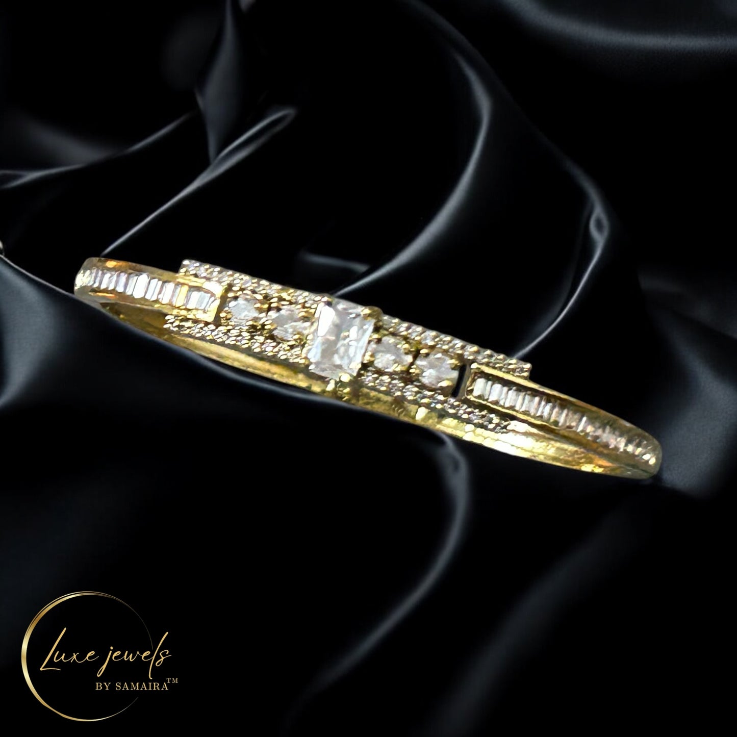 Kaira Gold Bracelet