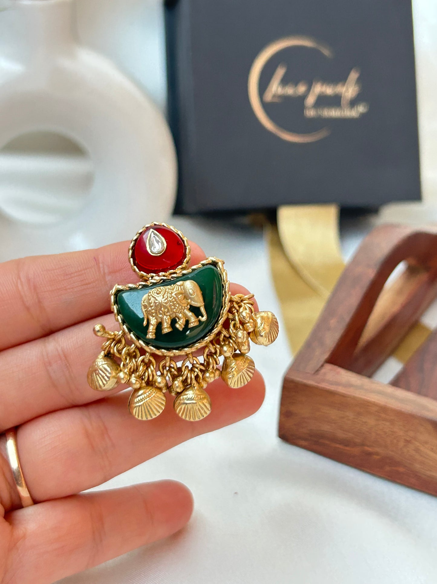 Fiza antique ring