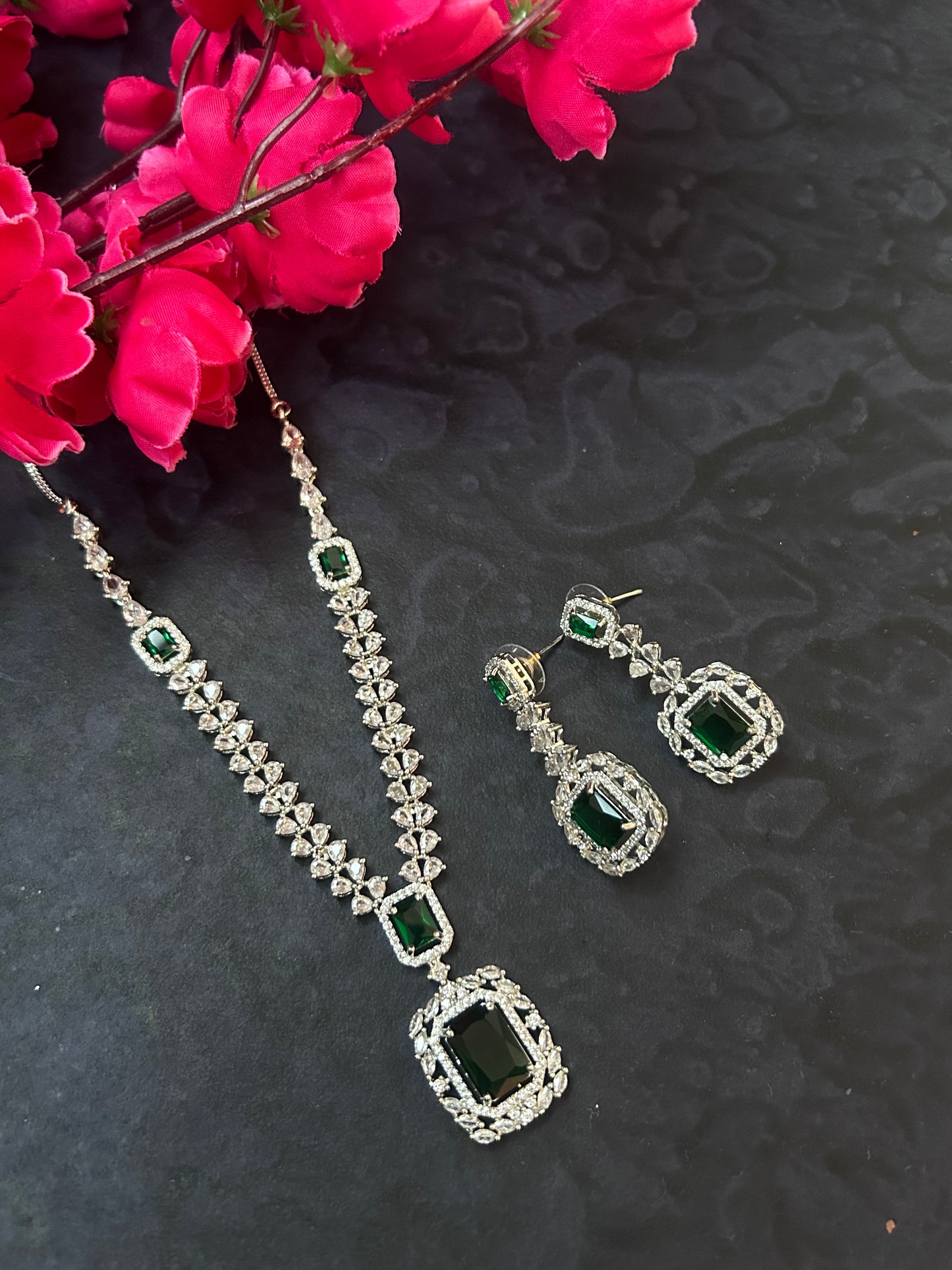 Layla Emerald necklace