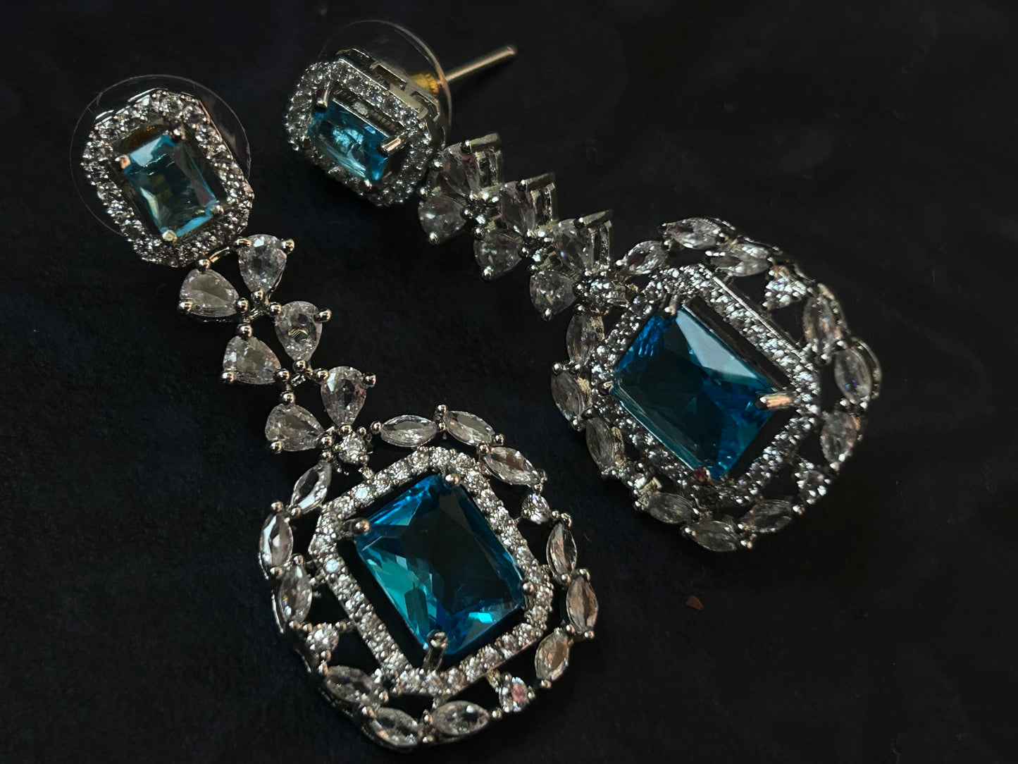Layla blue necklace