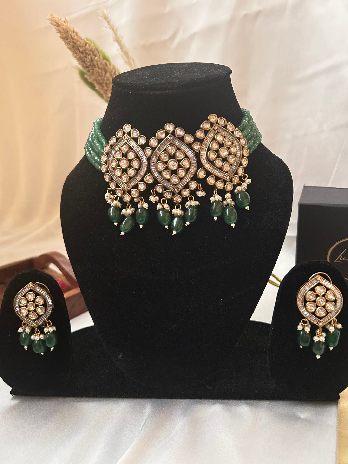 Aisha Emerald choker