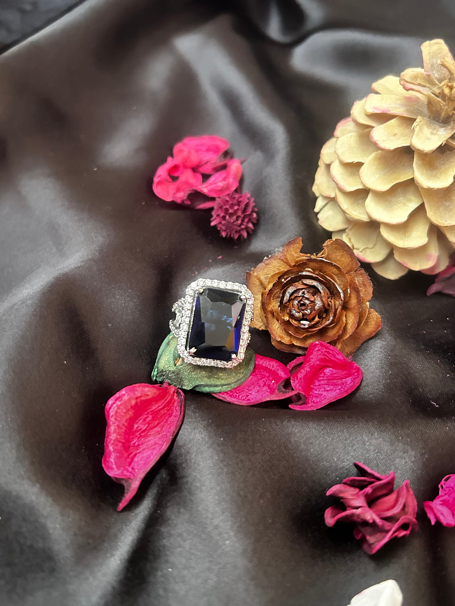 Maisha navy ring