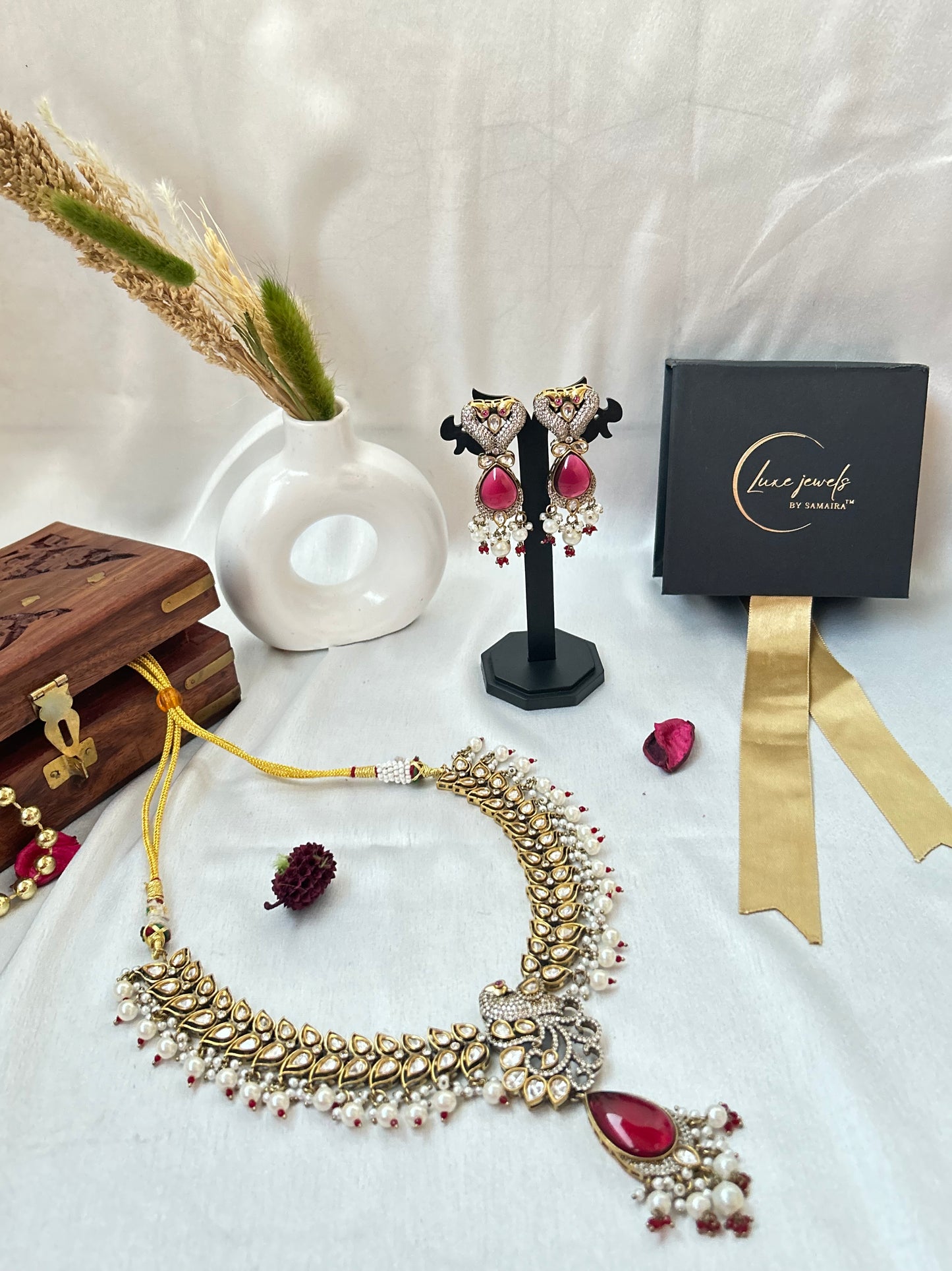 Arina red kundan necklaceset