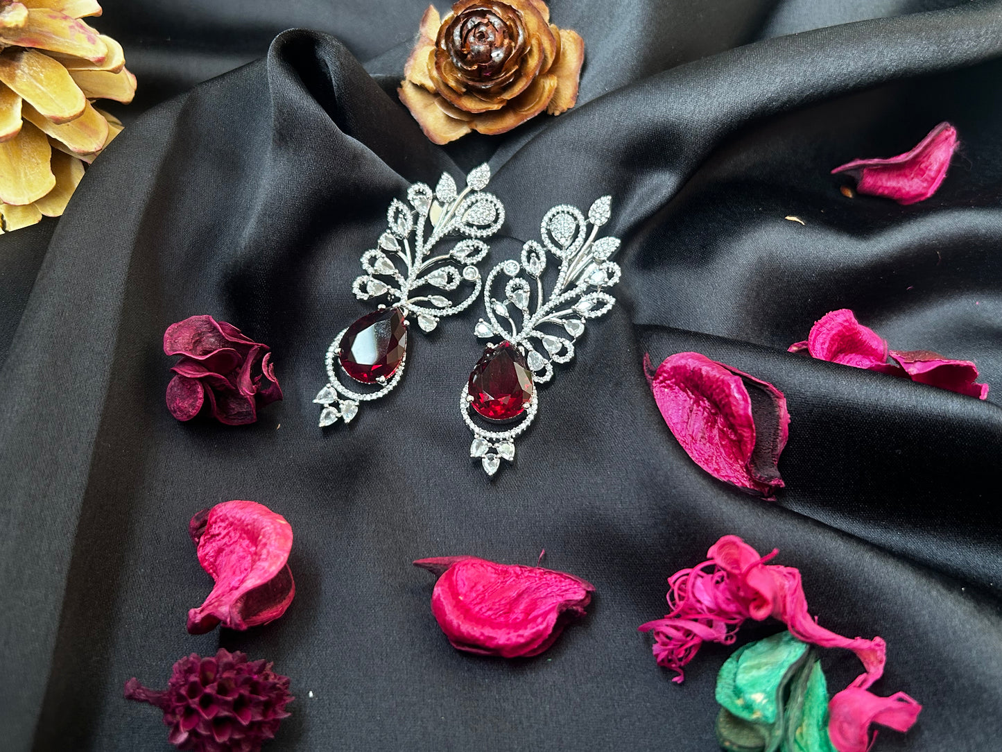 Innaya Ruby Earing