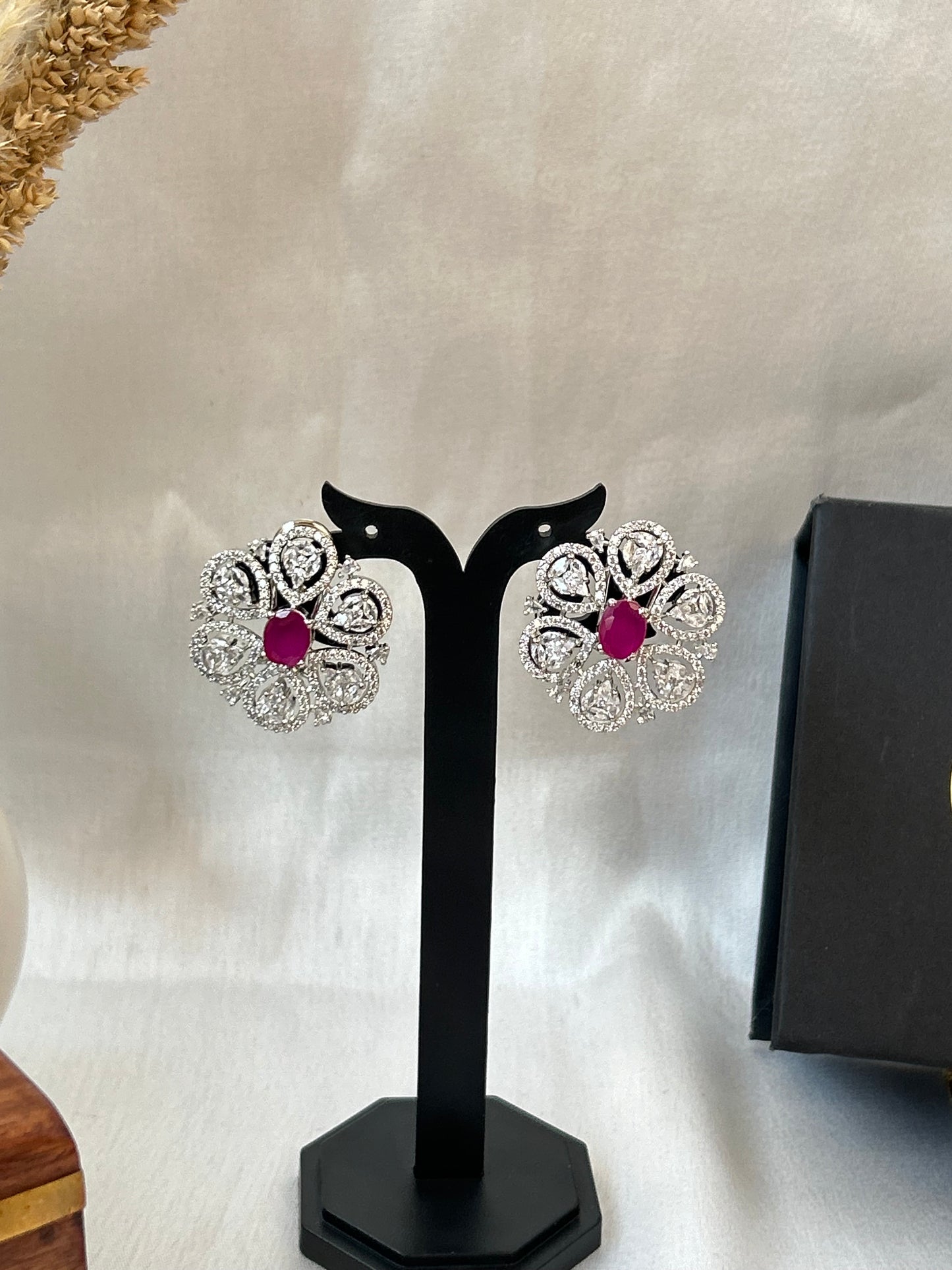 Diva magenta studs Earrings