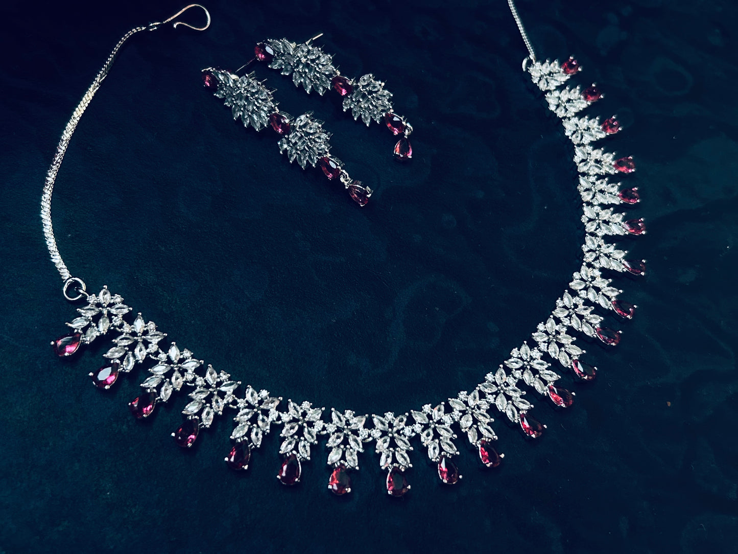 Maisha ruby choker