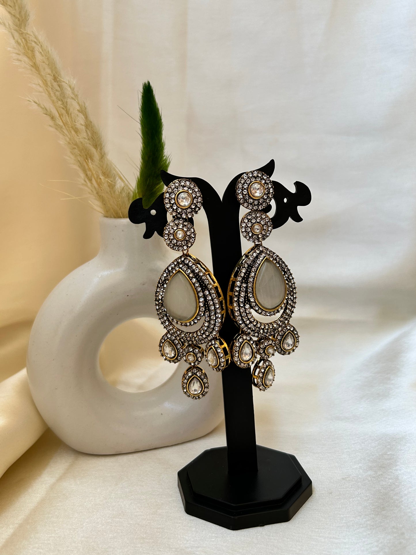 Grey heer Victorian earrings