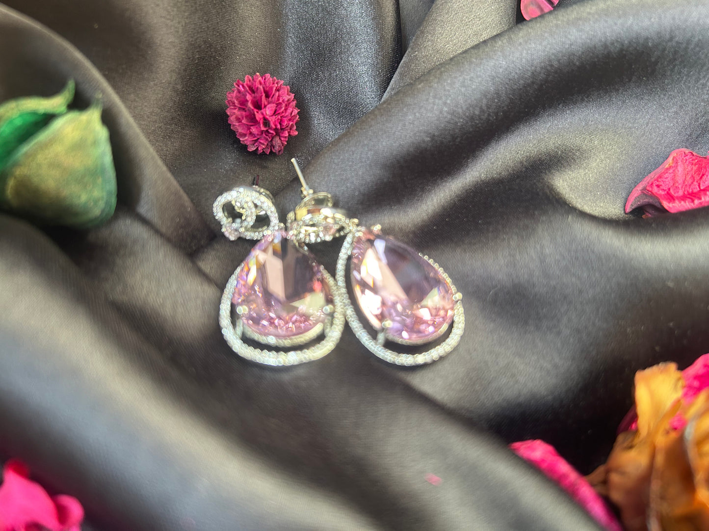 Mia pink pendant necklace