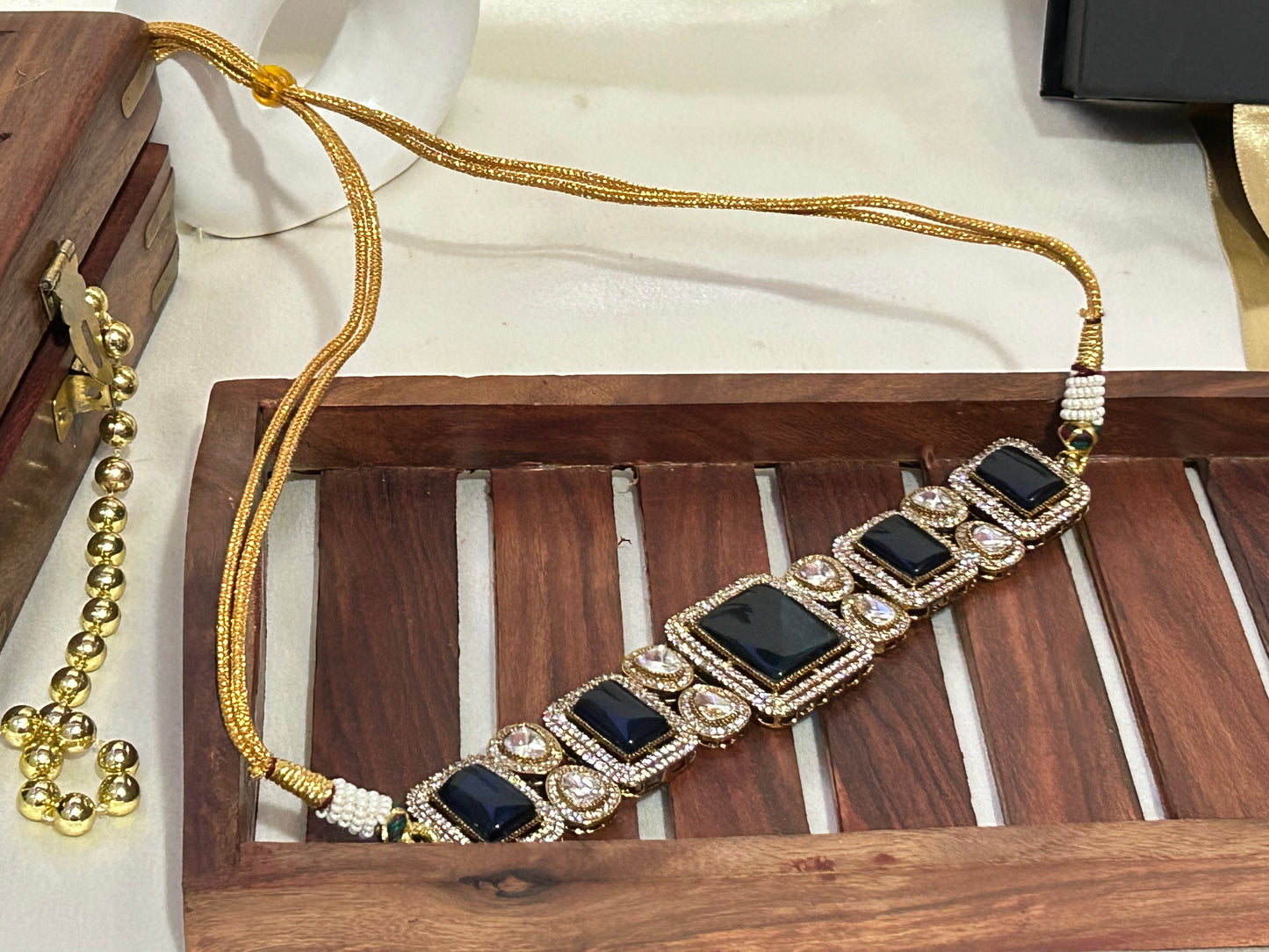 Black Necklace Set