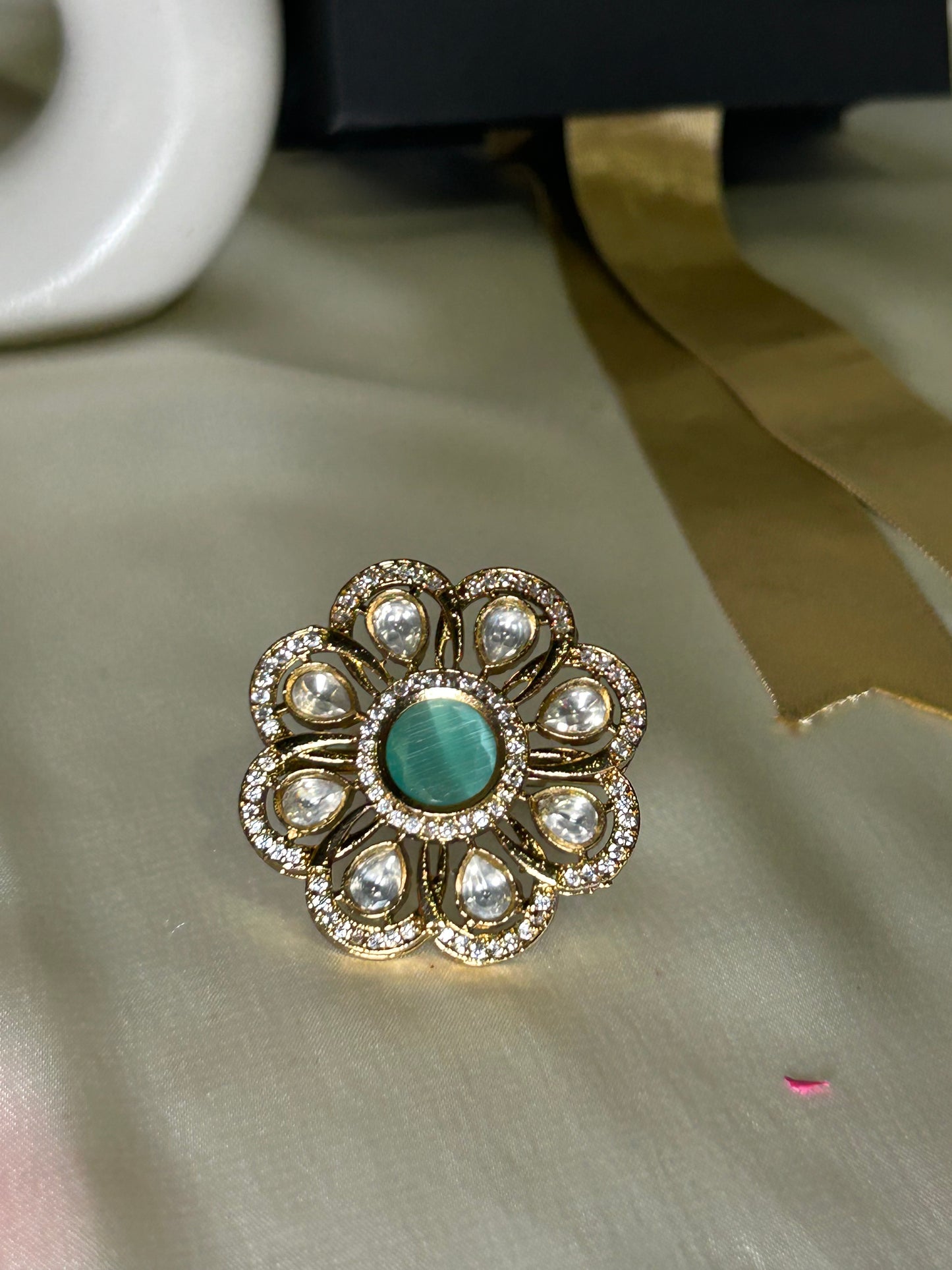 Mayra Blooming sea green Ring