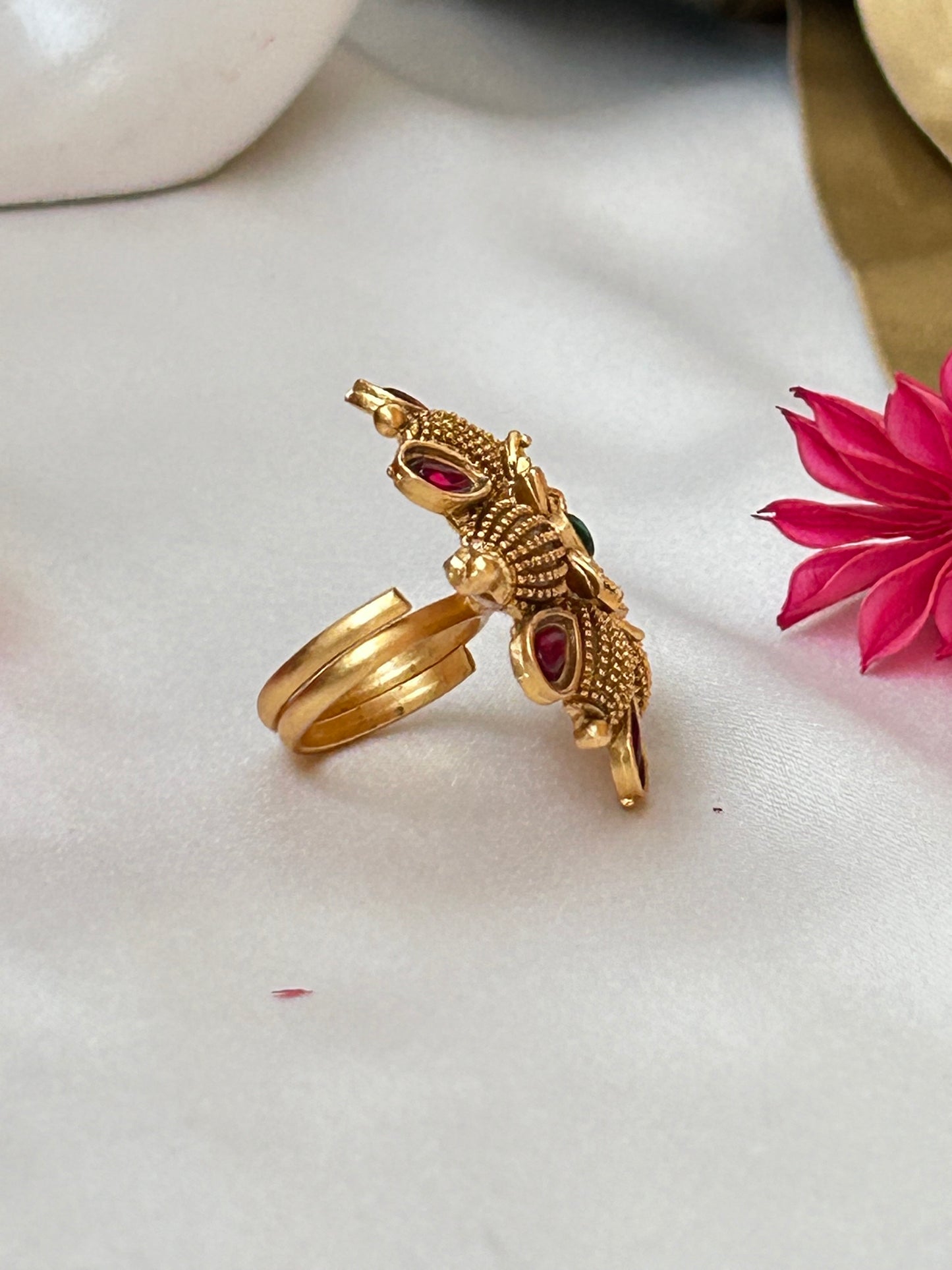 Twisha floral Ring