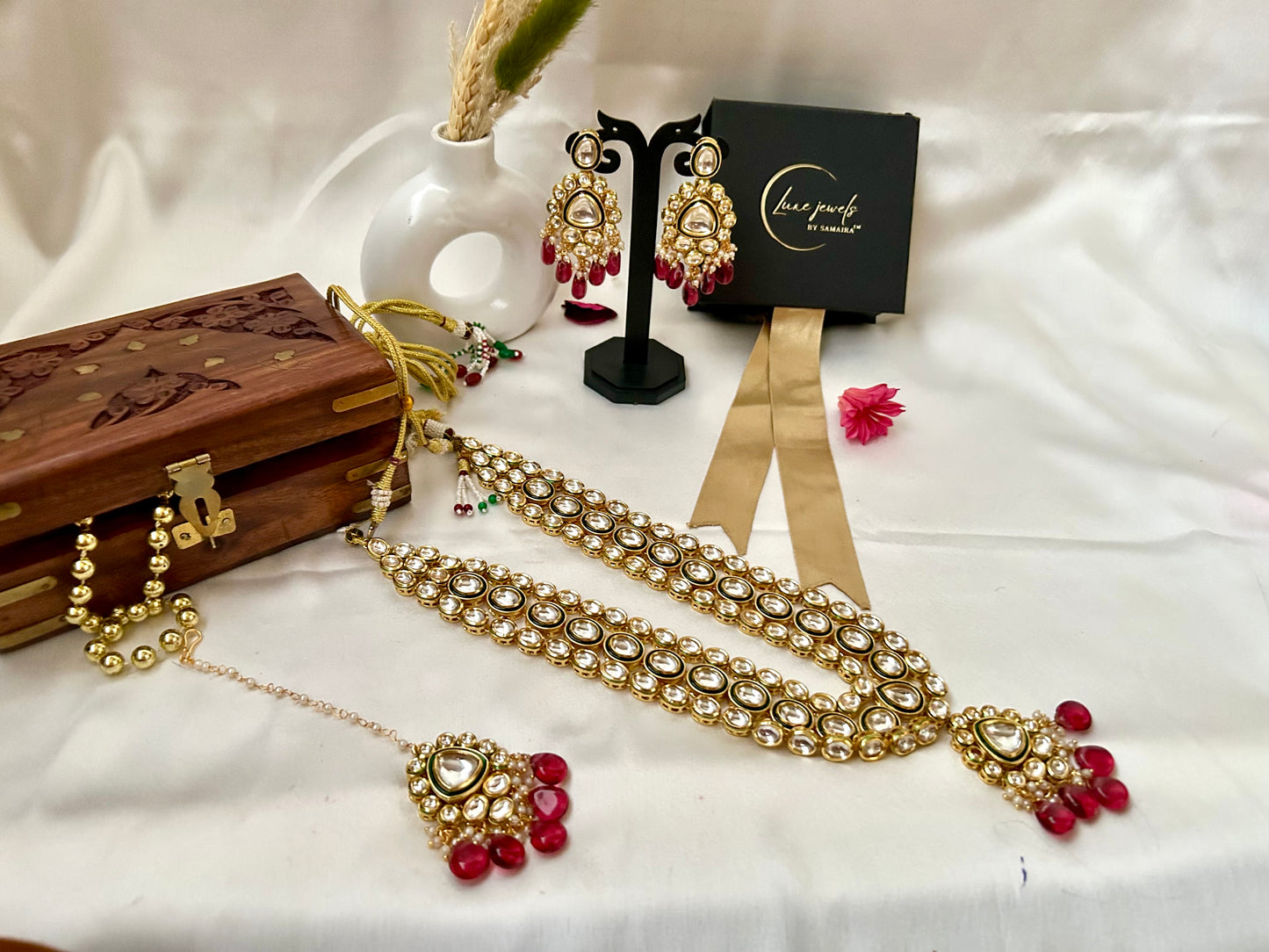 Palak red rani haar with tika